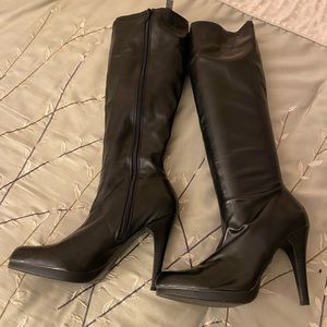 Size 9 M Black Apt 9 leather calf length high heel boots